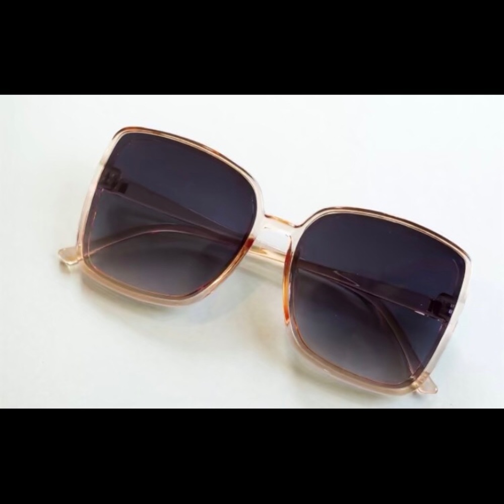 Sunglasses 😎